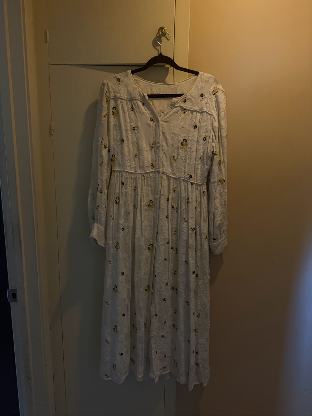 White Floral Long Sleeve Midi Dress